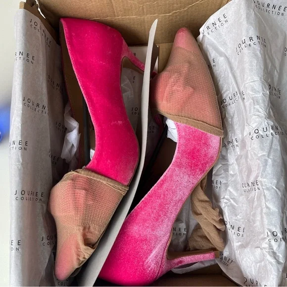Journee Collection Crystol Pink Velvet Heels NWOT - Picture 13 of 15